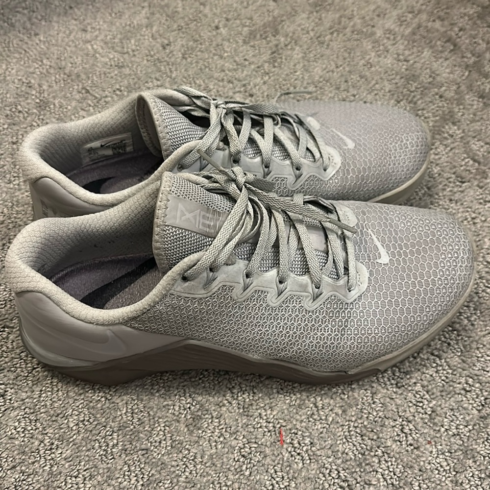 Nike Metcon 5 (M - 9.5)